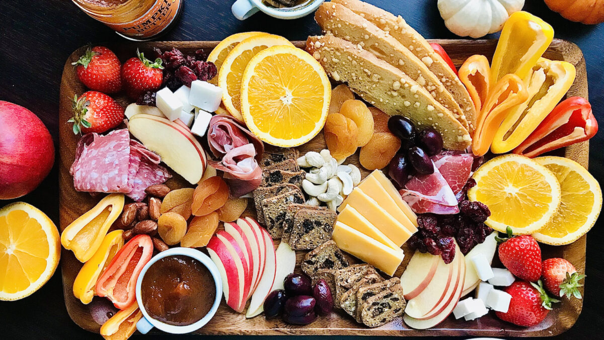 Charcuterie Board For Thanksgiving - Foxes Love Lemons